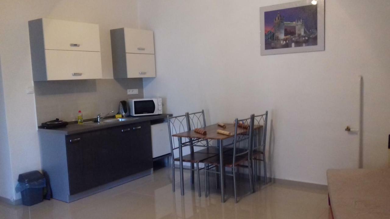 Apartman Silver Zadiel Bagian luar foto